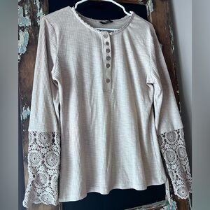 Oatmeal Long-SleeveWomen's Top